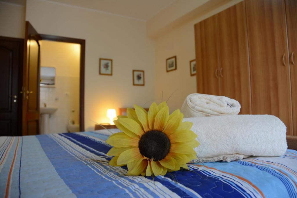B&B Casabella Рипосто Экстерьер фото